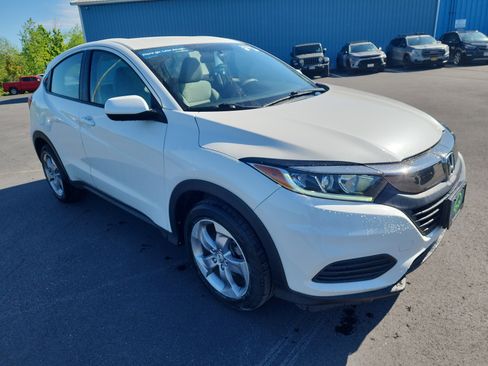 Used 2020 Honda HR-V LX image 2