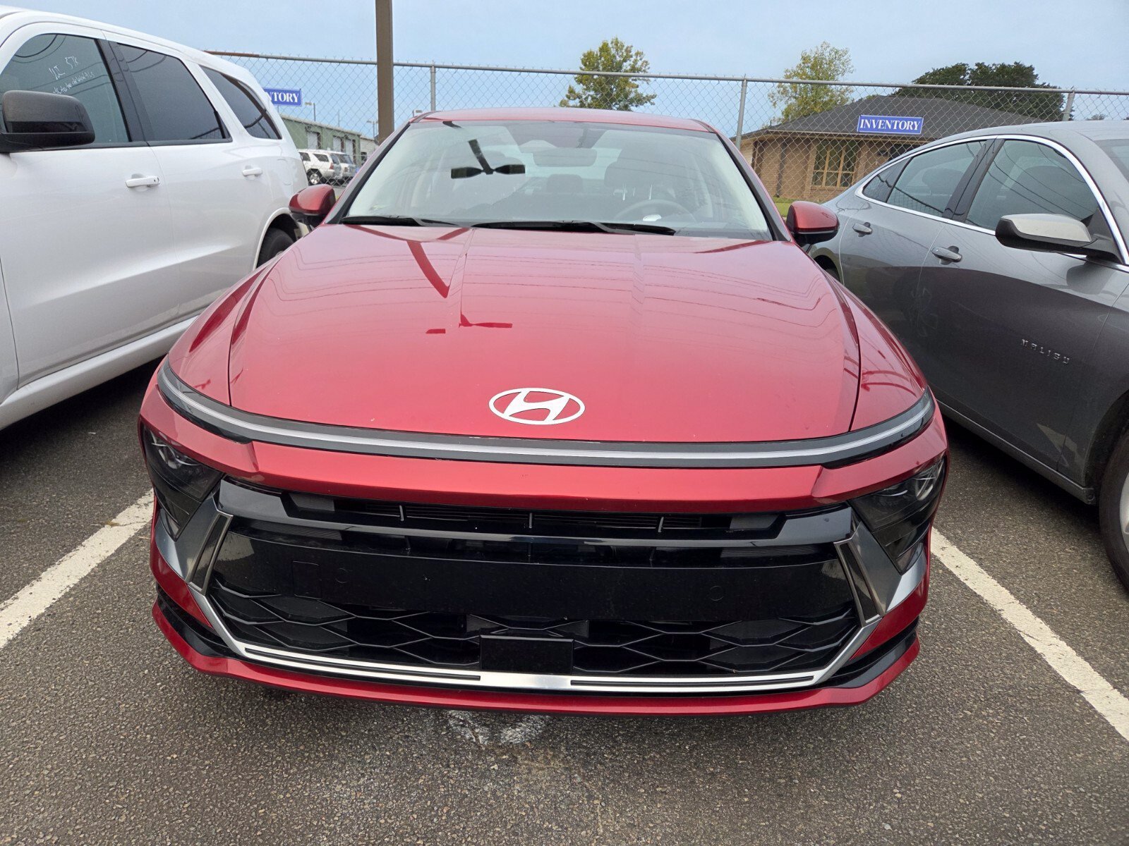 Used 2025 Hyundai Sonata SEL FWD image 2