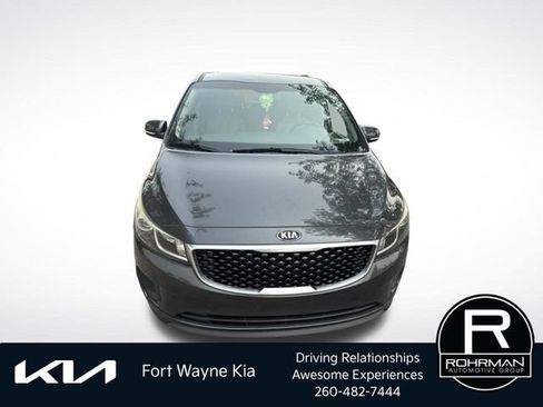 Used 2016 Kia Sedona LX w/ LX Essentials Premium Package FWD image 9