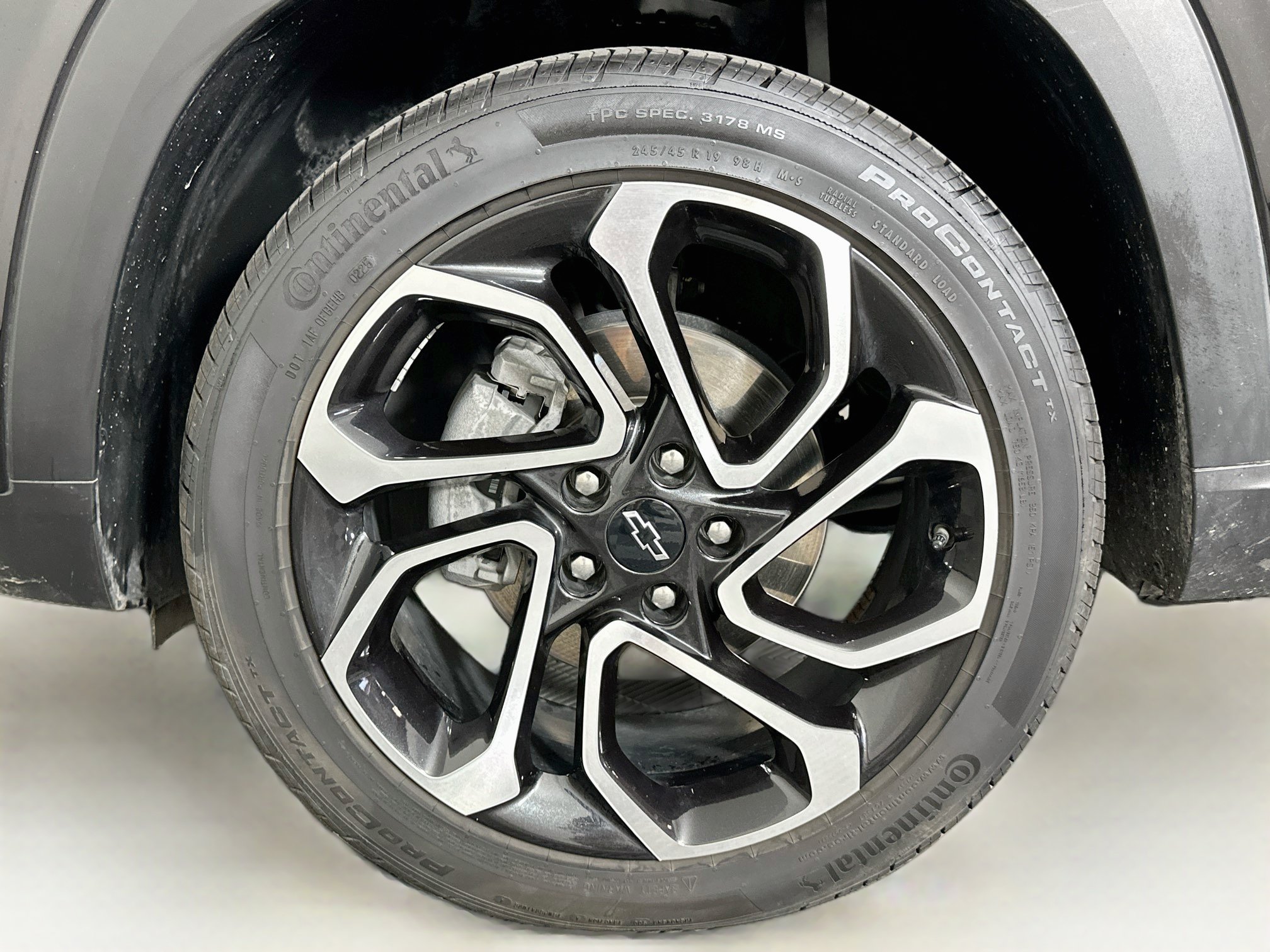 Used 2025 Chevrolet Trax RS w/ Driver Confidence Package FWD image 11