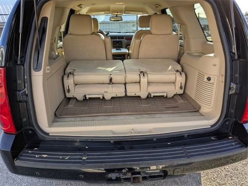 Used 2013 GMC Yukon SLT w/ SLT-2 Equipment Package image 27