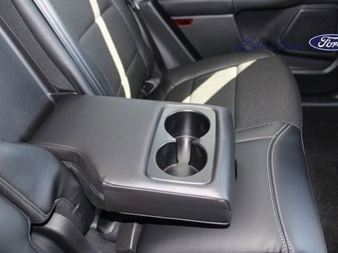 New 2025 Ford Escape SE image 11