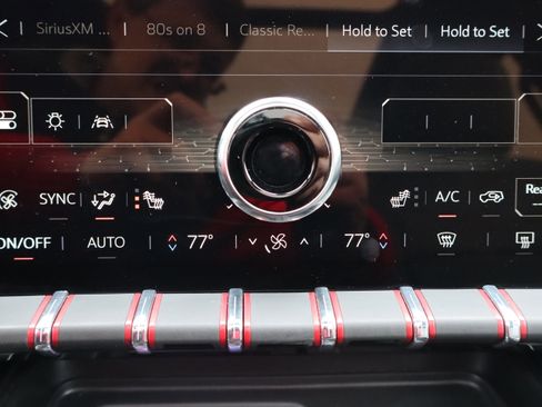 Used 2024 GMC Acadia AT4 w/ Luxury Package image 22