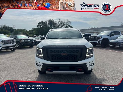 Used 2021 Nissan Titan PRO-4X w/ Pro-4x Convenience Package AWD/4WD image 3