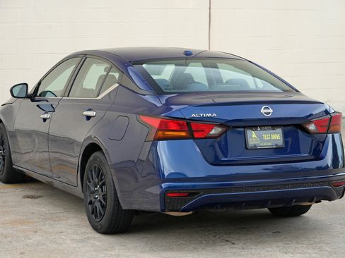Used 2019 Nissan Altima 2.5 S FWD image 42
