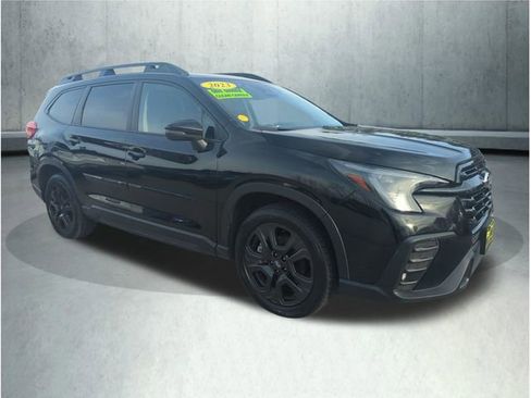 Used 2023 Subaru Ascent Onyx Edition image 8