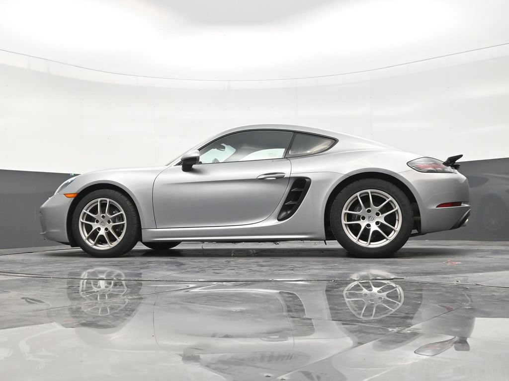 Used 2024 Porsche 718 Cayman RWD image 20