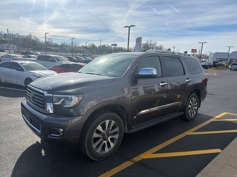 Used 2019 Toyota Sequoia Limited image 2