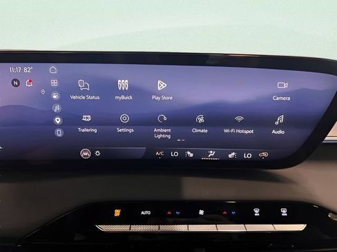 Certified 2026 Buick Enclave Sport Touring AWD/4WD image 25