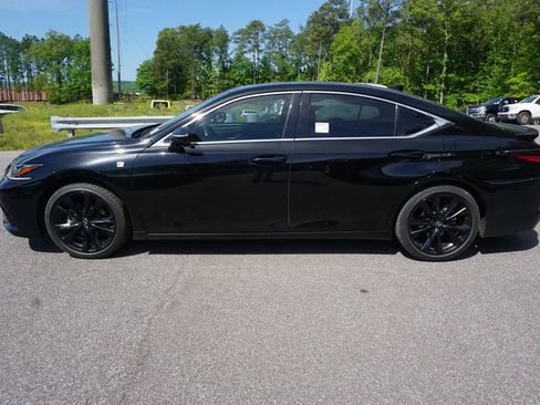 Used 2022 Lexus ES 350 F Sport w/ Accessory Package image 18