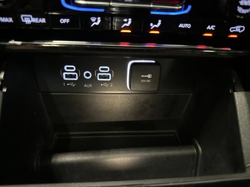 Used 2023 Jeep Grand Cherokee L Overland AWD/4WD image 38