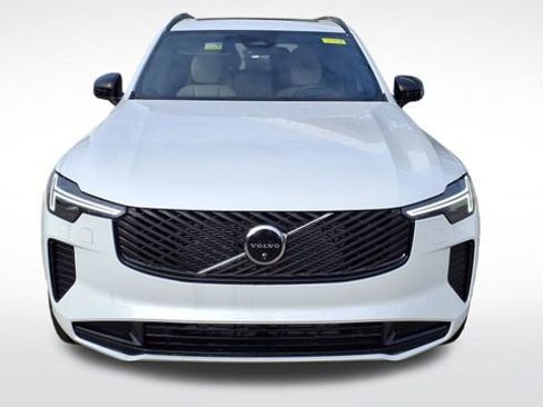 New 2026 Volvo XC90 B6 Ultra w/ Lounge Package image 2