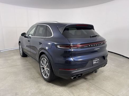 Certified 2026 Porsche Cayenne AWD/4WD image 3