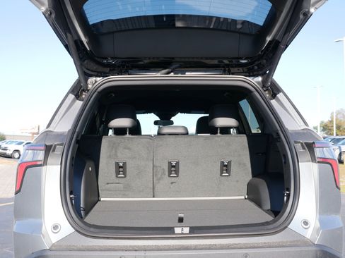 New 2026 Chevrolet Equinox LT w/ Convenience Package II image 14