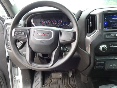 Used 2022 GMC Sierra 2500 Pro w/ Convenience Package AWD/4WD image 17