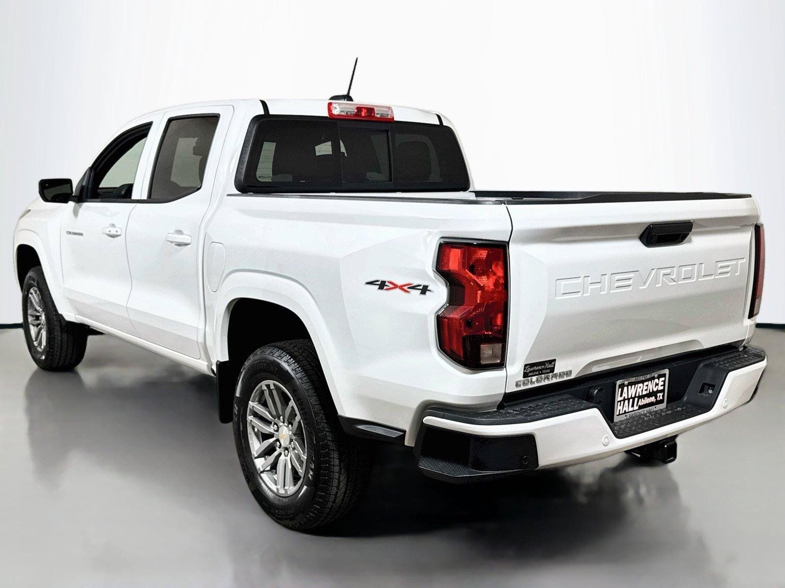 New 2026 Chevrolet Colorado LT w/ Advanced Trailering Package AWD/4WD image 3