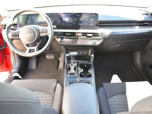 Used 2025 Kia K5 LXS FWD image 13