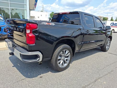 Certified 2024 Chevrolet Silverado 1500 LT AWD/4WD image 7