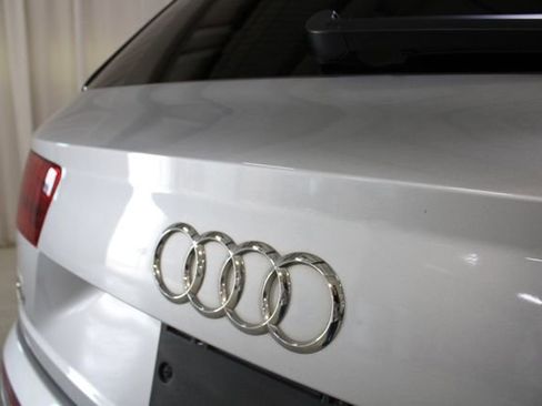 Used 2018 Audi Q7 3.0T Prestige w/ Prestige Package AWD/4WD image 34
