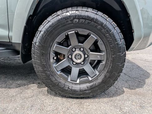 Used 2022 Toyota 4Runner Trail Special Edition AWD/4WD image 58