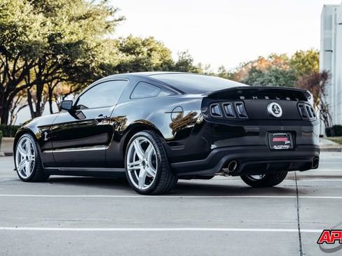 Used 2010 Ford Mustang Shelby GT500 image 9