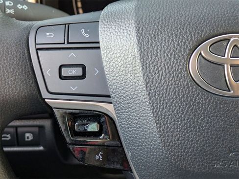 Used 2025 Toyota Camry LE image 20