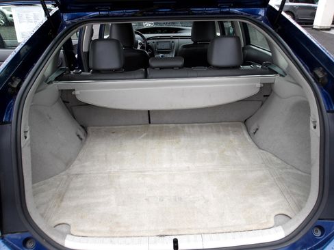 Used 2010 Toyota Prius Four image 11