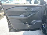 Used 2023 Nissan Rogue SV w/ SV Premium B Package image 4
