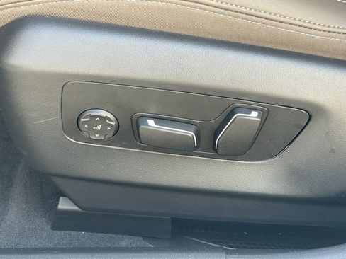 Certified 2026 BMW 530i xDrive w/ M Sport Package image 19