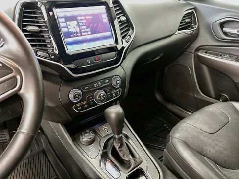 Used 2019 Jeep Cherokee Limited AWD/4WD image 26