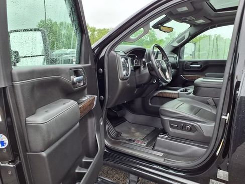 Used 2021 GMC Sierra 2500 Denali w/ Denali Black Diamond Edition AWD/4WD image 33