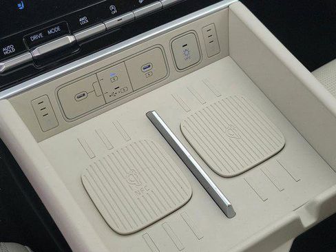 New 2025 Hyundai Santa Fe Calligraphy image 21