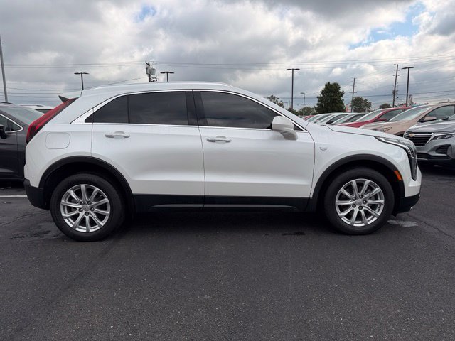Certified 2023 Cadillac XT4 Luxury w/ Cold Weather Package AWD/4WD image 18