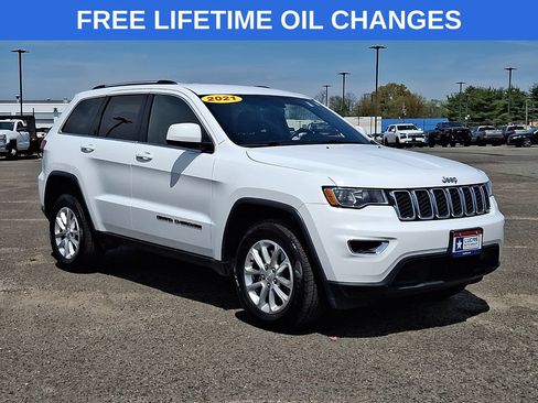 Used 2021 Jeep Grand Cherokee Laredo AWD/4WD image 1