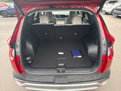 New 2026 Hyundai Tucson SEL Plus AWD/4WD image 9