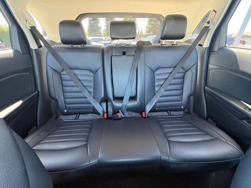 Used 2024 Ford Edge SEL AWD/4WD image 34