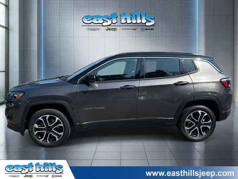 Used 2023 Jeep Compass Limited AWD/4WD image 6
