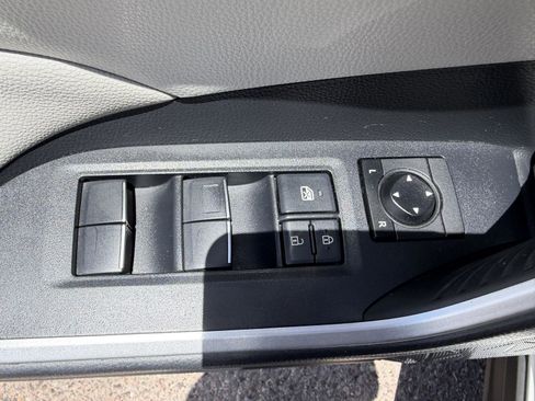 Used 2019 Toyota RAV4 XLE Premium w/ Carpet Mat Package FWD image 17