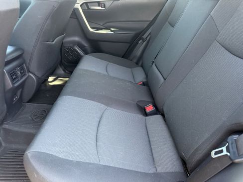Used 2025 Toyota RAV4 XLE w/ Convenience Package AWD/4WD image 9