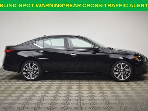 Used 2023 Nissan Altima 2.5 SL image 15
