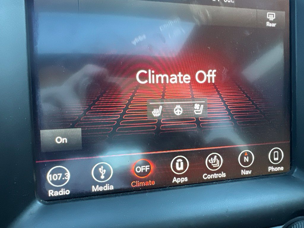Used 2018 Dodge Durango R/T w/ Technology Group AWD/4WD image 19