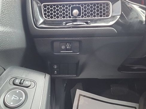 Used 2024 Honda Civic EX-L image 10