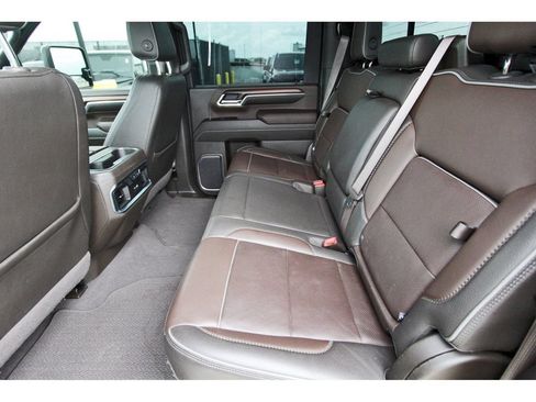 Used 2024 GMC Sierra 2500 Denali w/ Denali Reserve Package AWD/4WD image 7