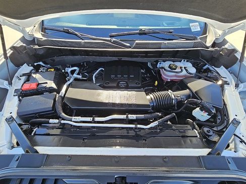 Used 2024 Chevrolet Silverado 1500 Custom image 10