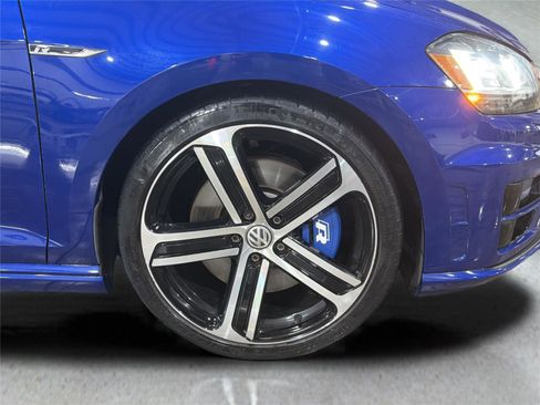 Used 2016 Volkswagen Golf R 4-Door AWD/4WD image 39