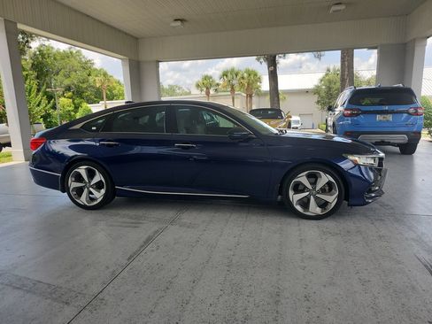 Used 2019 Honda Accord Touring image 6