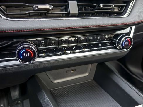 New 2026 Chevrolet Equinox RS w/ Convenience Package III image 26