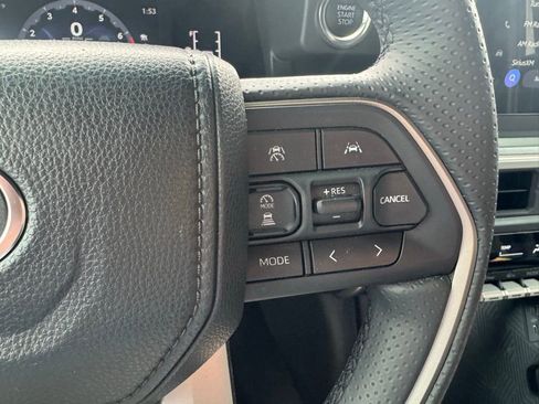 Used 2025 Toyota 4Runner SR5 image 15