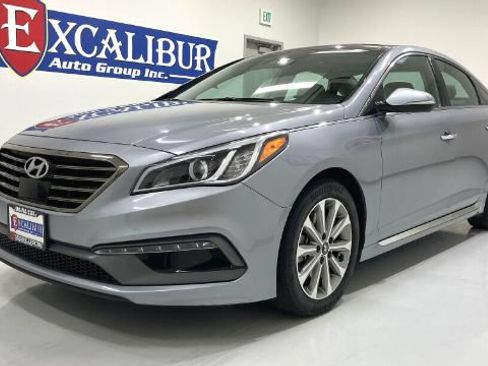 Used 2016 Hyundai Sonata Limited w/ Option Group 04 FWD image 13