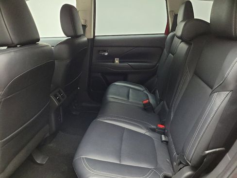 Used 2020 Mitsubishi Outlander SEL AWD/4WD image 18